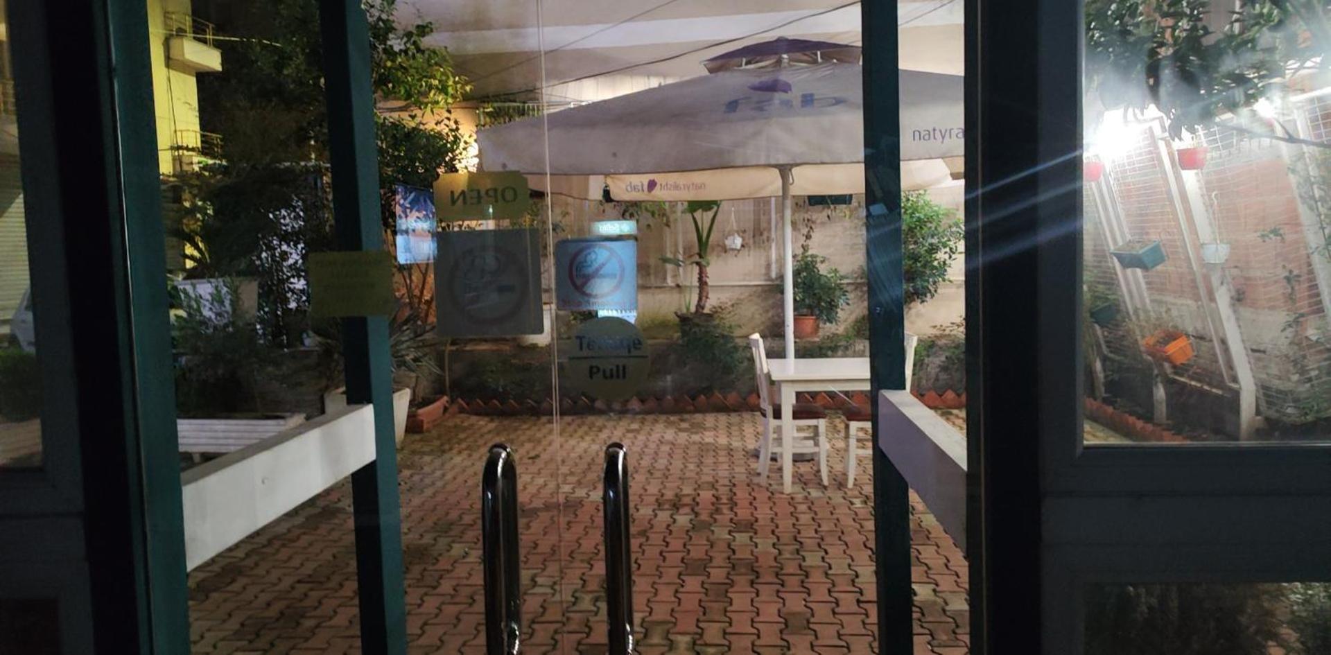 Hotel Kastria Tirana Exterior foto